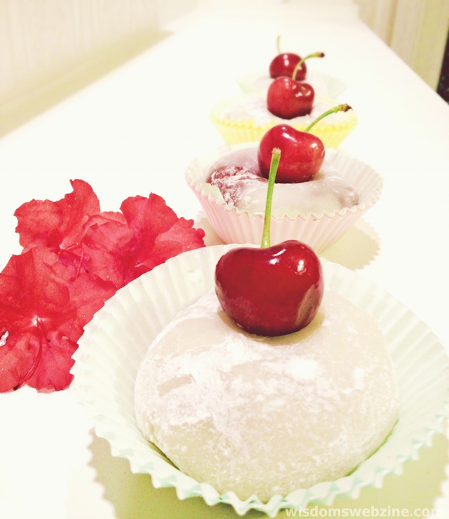 On A Warm Spring Day, Have A Super Simple Microwave Mochi (Korean Rice Cake) With Mom!  (Caution: Don’t Be Surprised By How Easy You Can Make It)